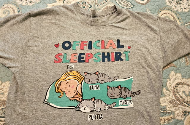 Debbie's 3 Cat Sleep Shirt